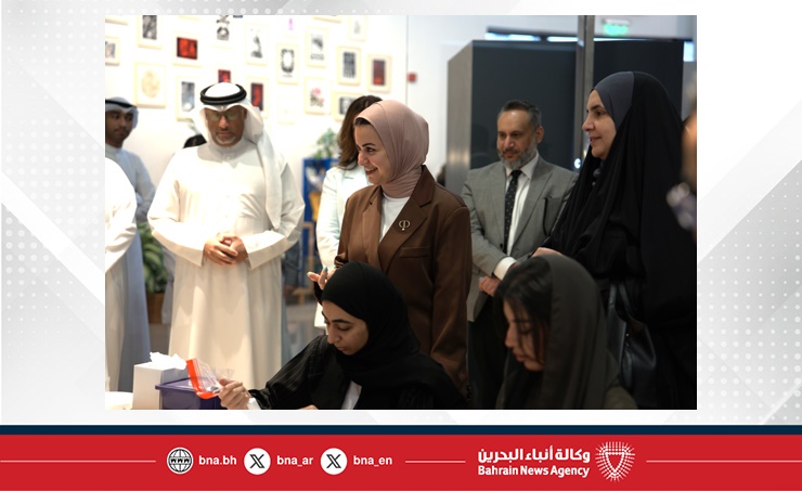 وزيرة شؤون الشباب تفتتح مساحة المنارة للفن والثقافة في مركز المحرق الشبابي النموذجي